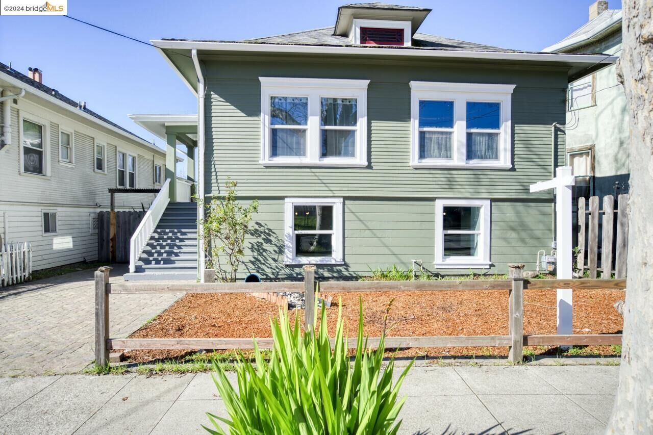 Property Photo: 2336 Martin Luther King Jr Wy CA 94704