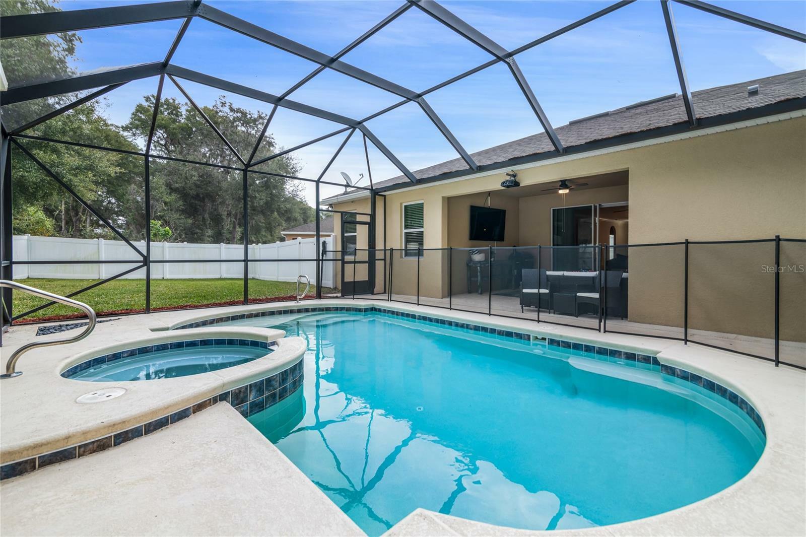 Property Photo:  552 Morgan Wood Drive  FL 32724 