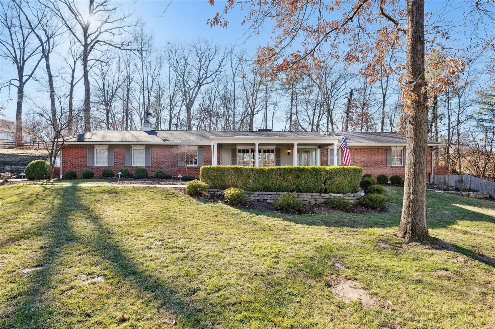 Property Photo:  8 Woods Hill Drive  MO 63017 