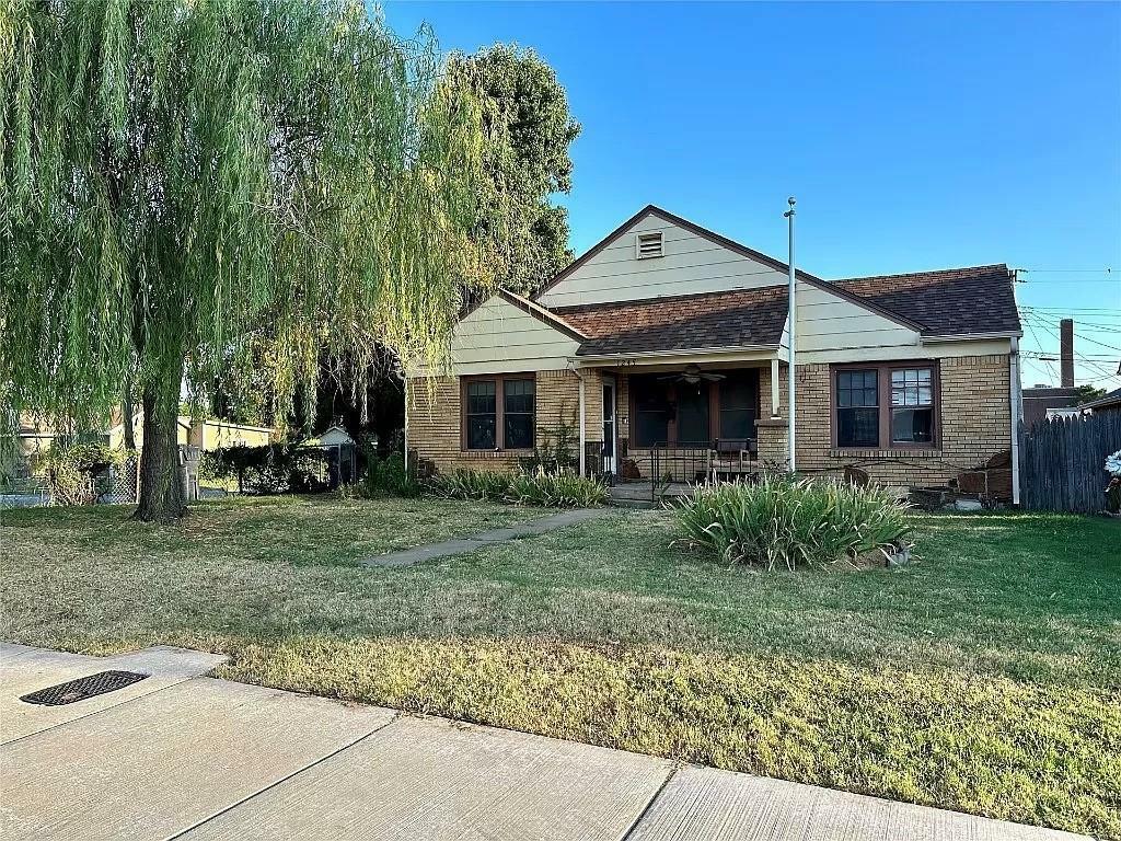 Property Photo:  1245 SW 31st Street  OK 73109 