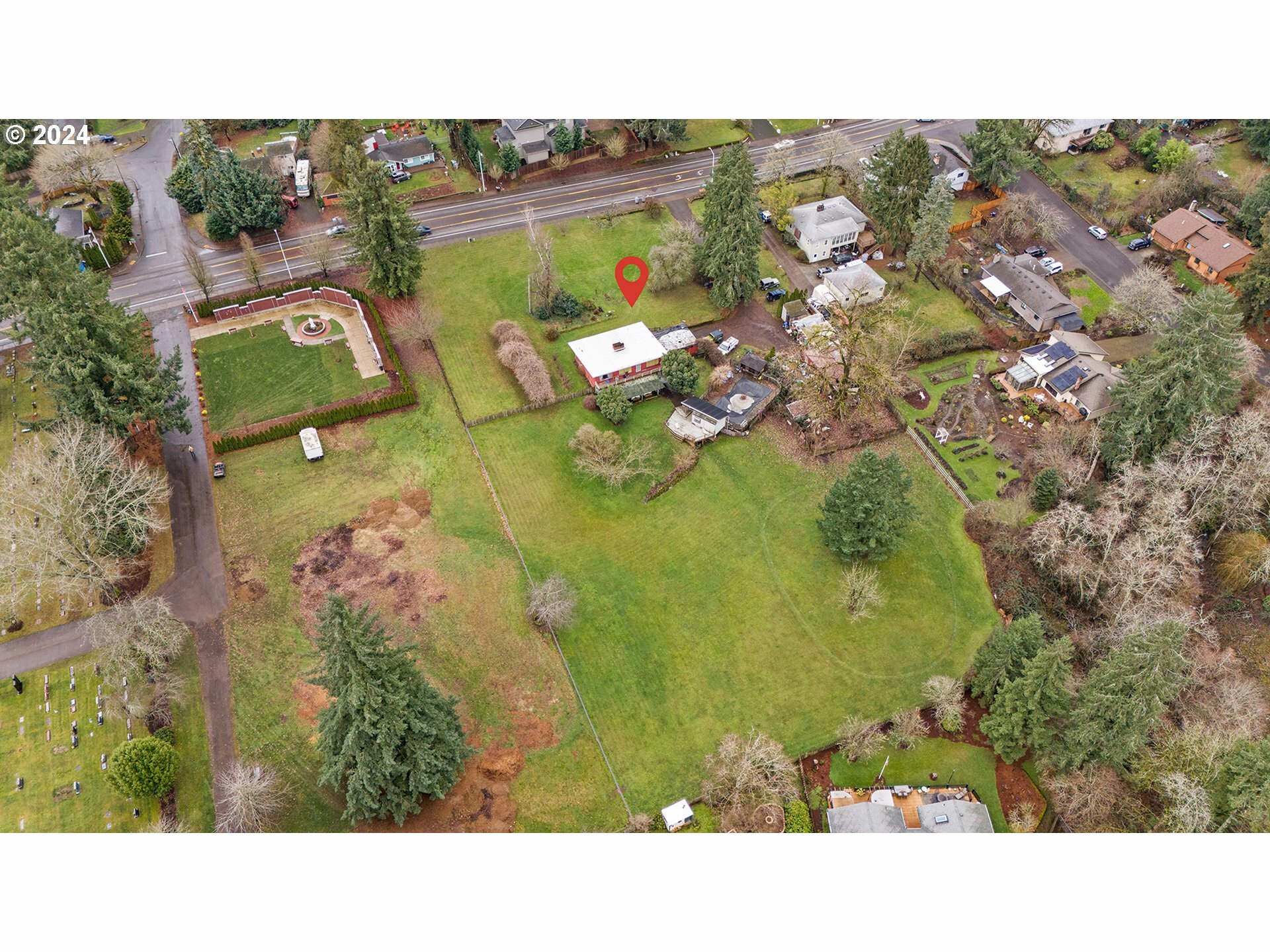 Property Photo:  11735 SW Gaarde St  OR 97224 