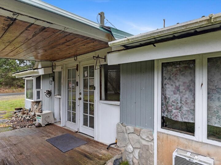 Home for sale in Greenbank 916 Cuthbert Drive, Greenbank, WA 98253