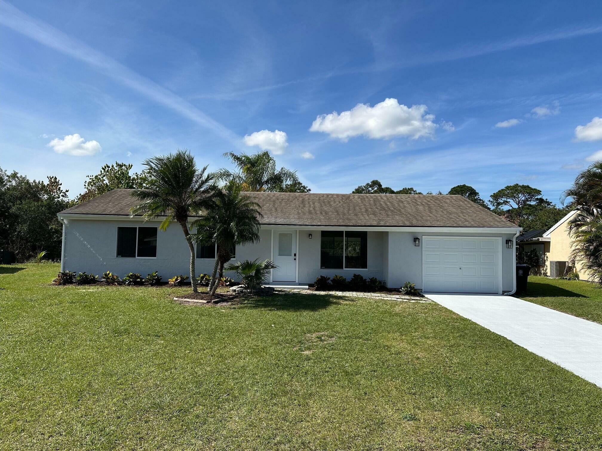 Property Photo:  1714 SE Elkhart Terrace  FL 34953 