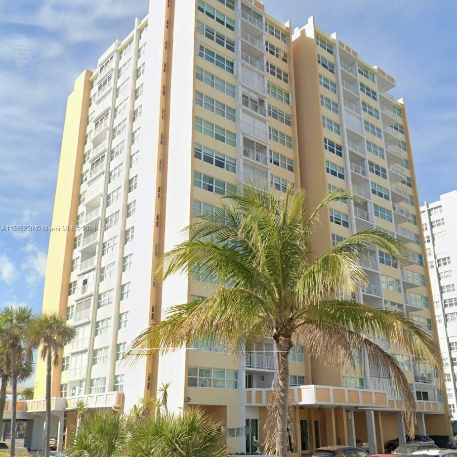 Property Photo:  1410 S Ocean Dr 1205  FL 33019 