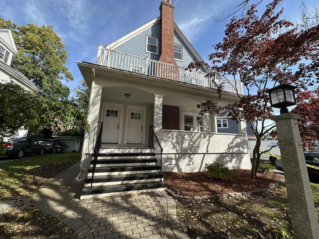 Property Photo:  1 Oak Avenue 1  MA 02478 