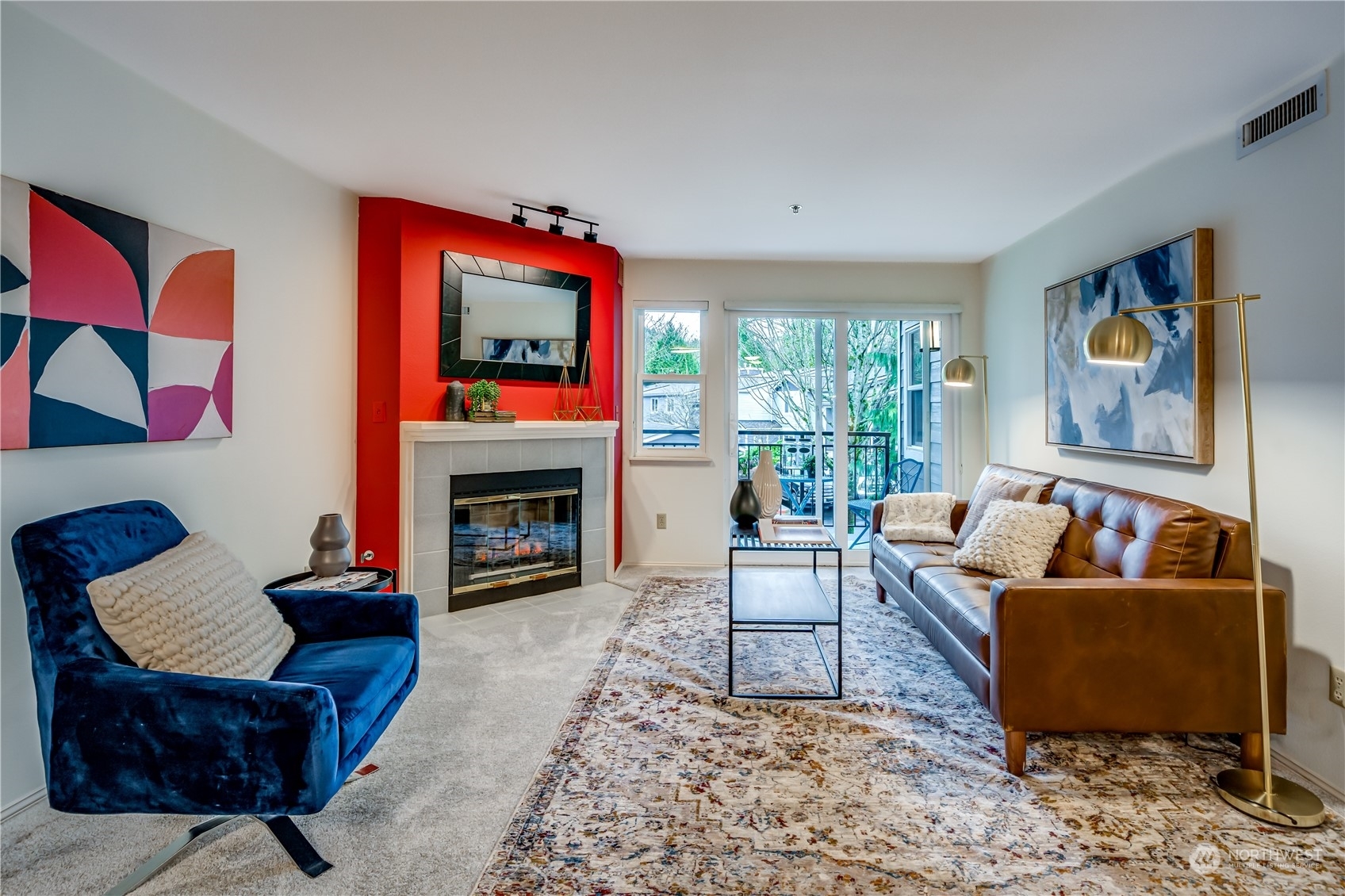 Property Photo: 250 NW Dogwood Street E205 WA 98027