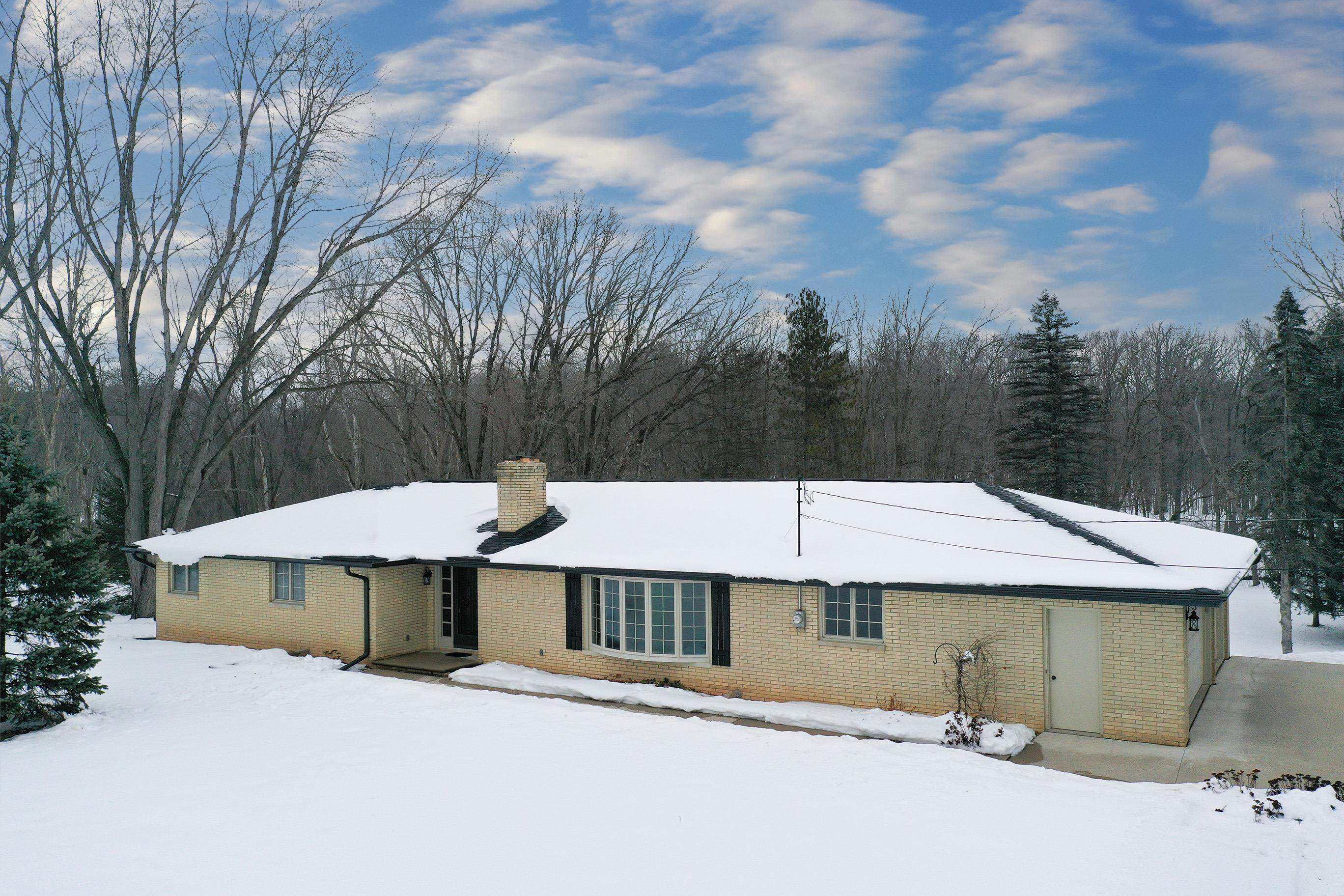 Property Photo:  1222 Plateau Heights Road  WI 54313 