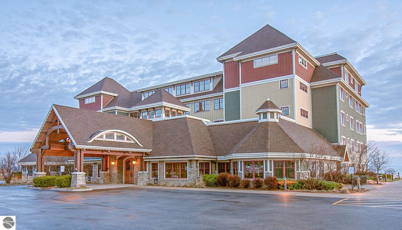 Property Photo: 2035 N US-31 N 504 MI 49686