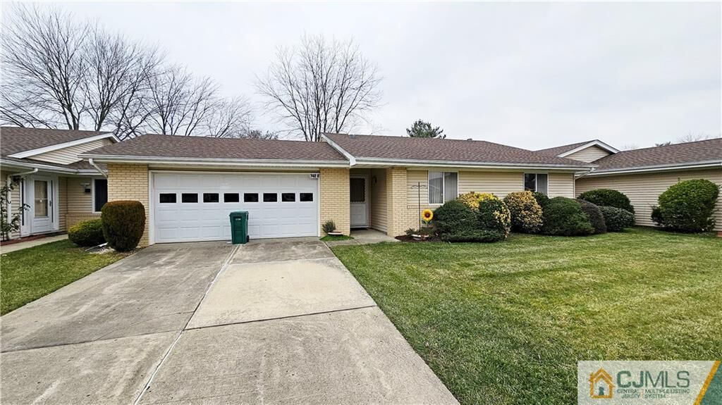 Property Photo: 0-748B Dilatus Plaza 748B NJ 08831