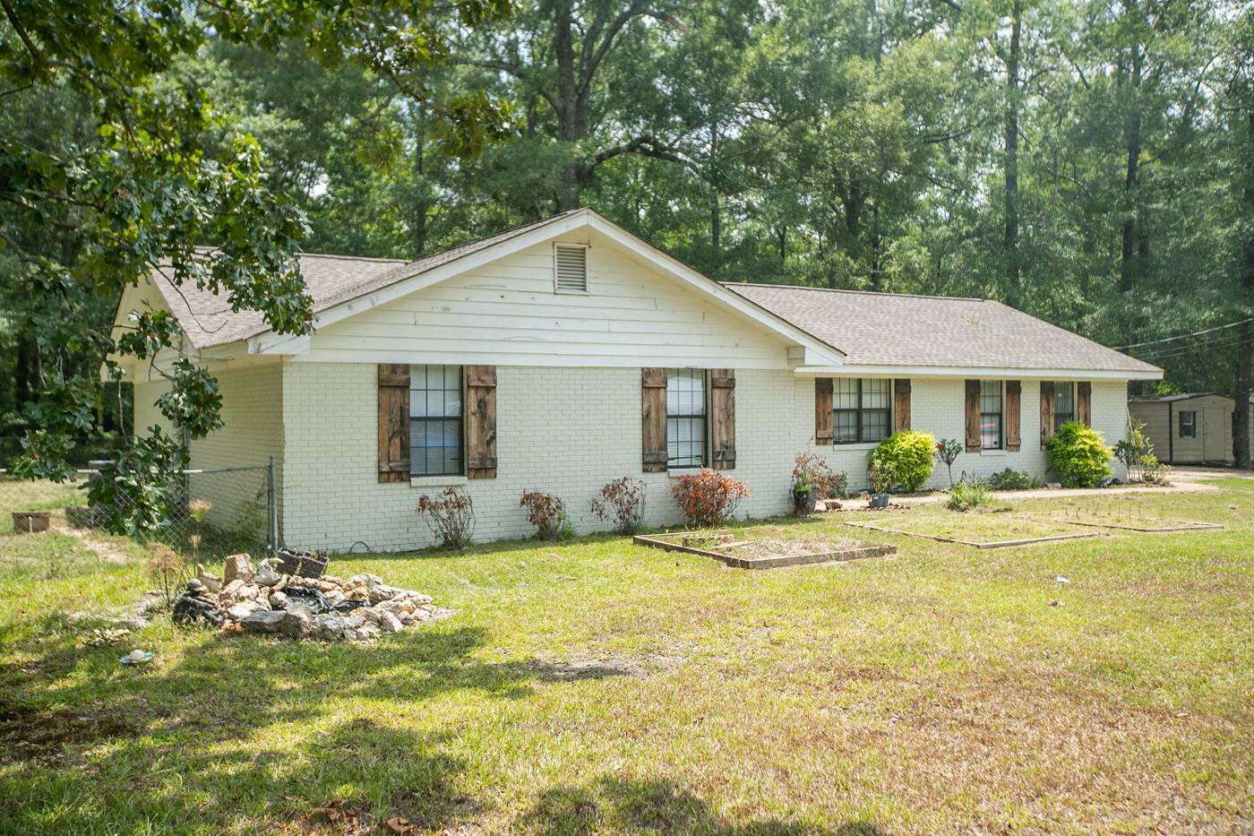 Property Photo:  378 Horseshoe Loop  MS 39705 