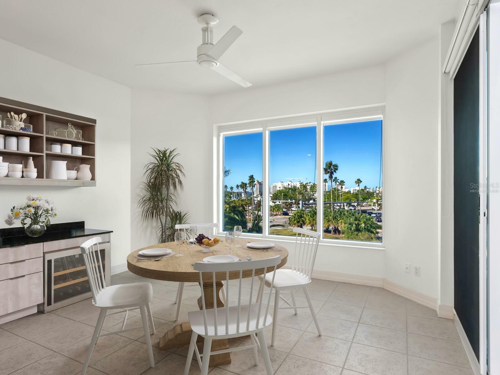 Property Photo:  340 S Palm Avenue 15  FL 34236 