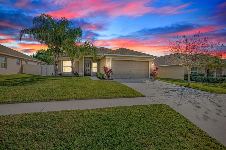 Property Photo:  18326 Waydale Loop  FL 34667 