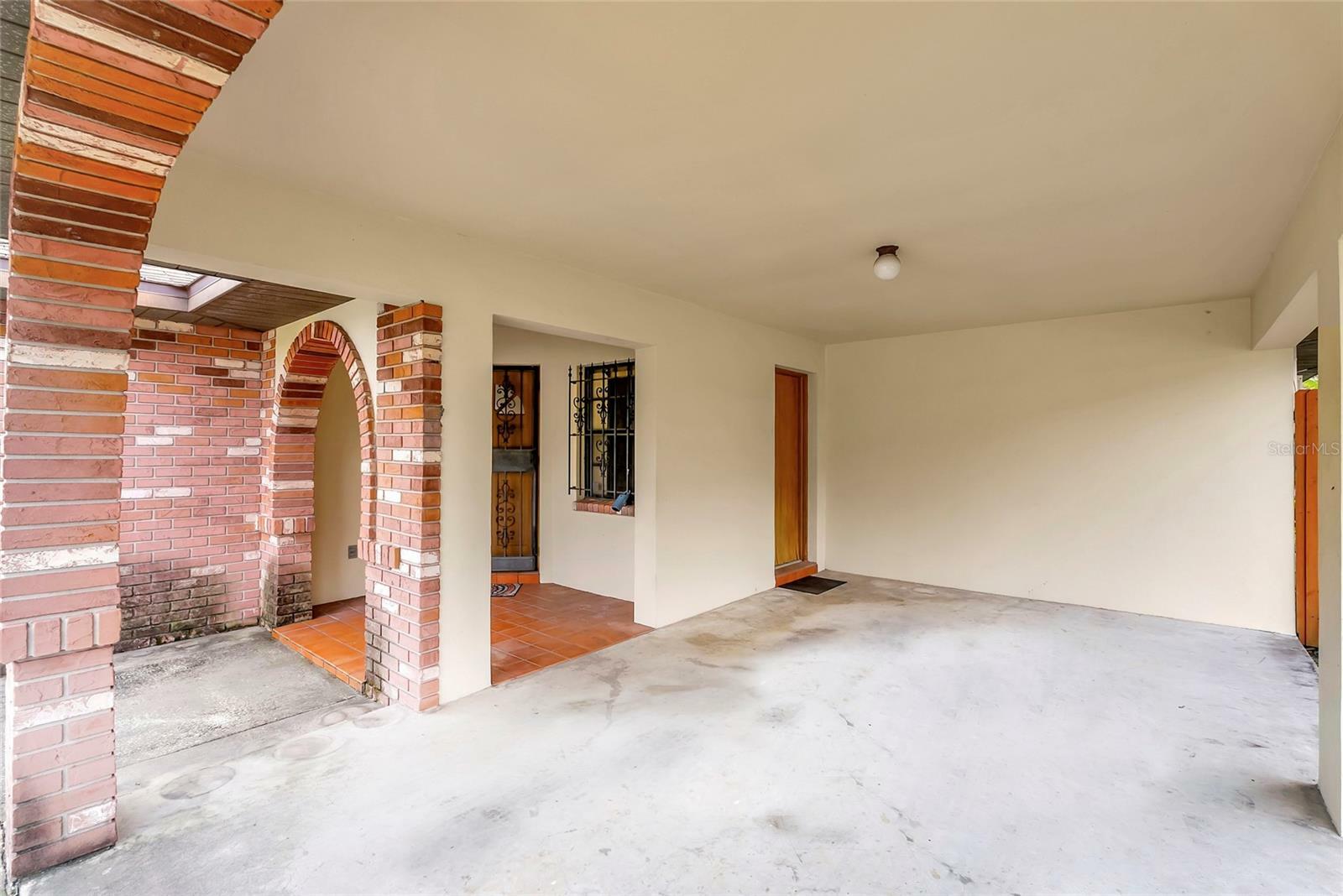 Property Photo:  3314 W Leroy Street  FL 33607 