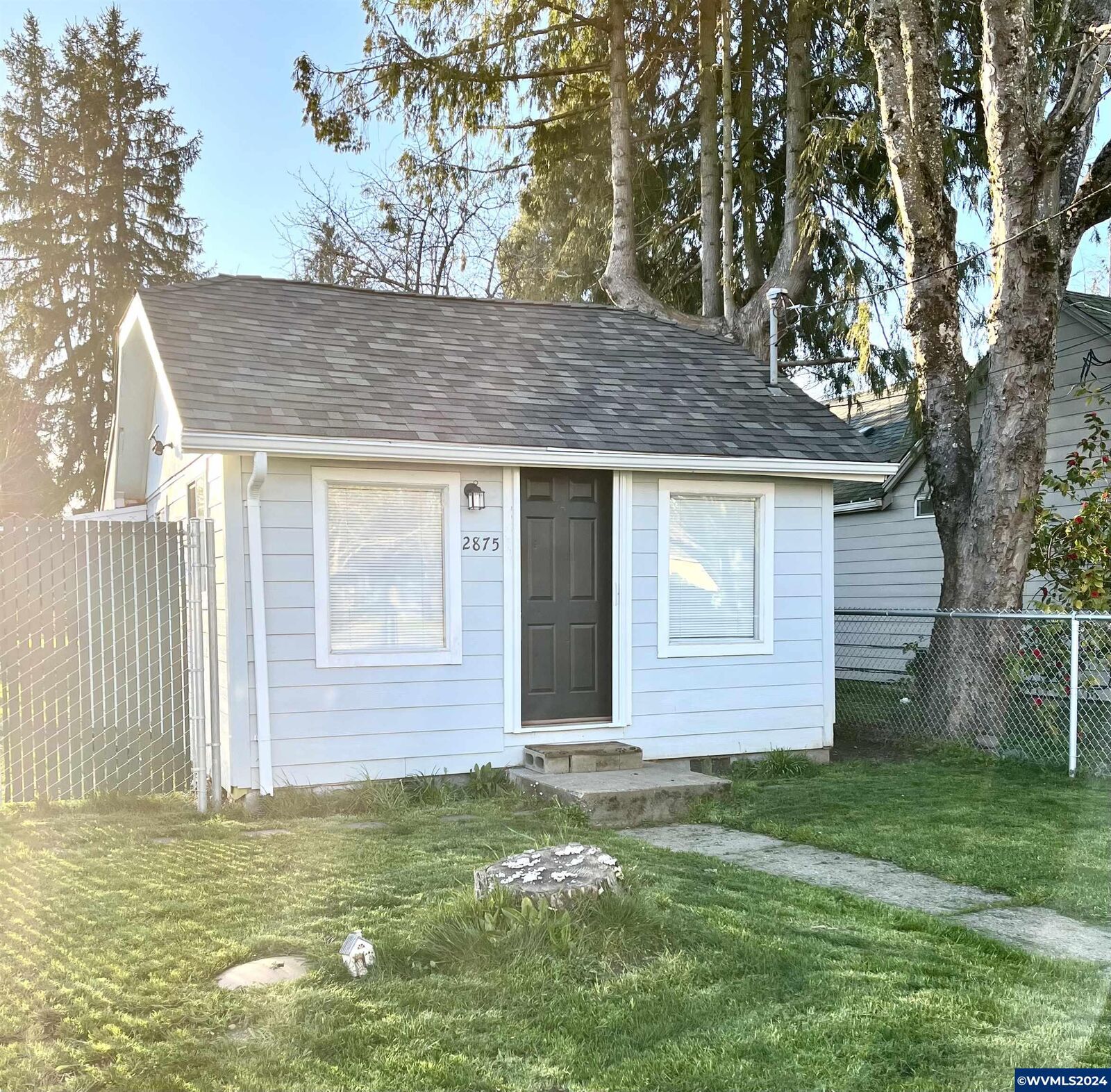 Property Photo:  2875  Evergreen Av NE  OR 97301 