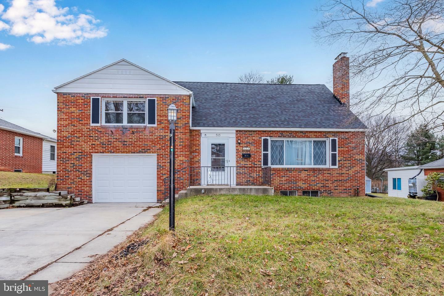 Property Photo:  515 Rosewood Lane  PA 17111 