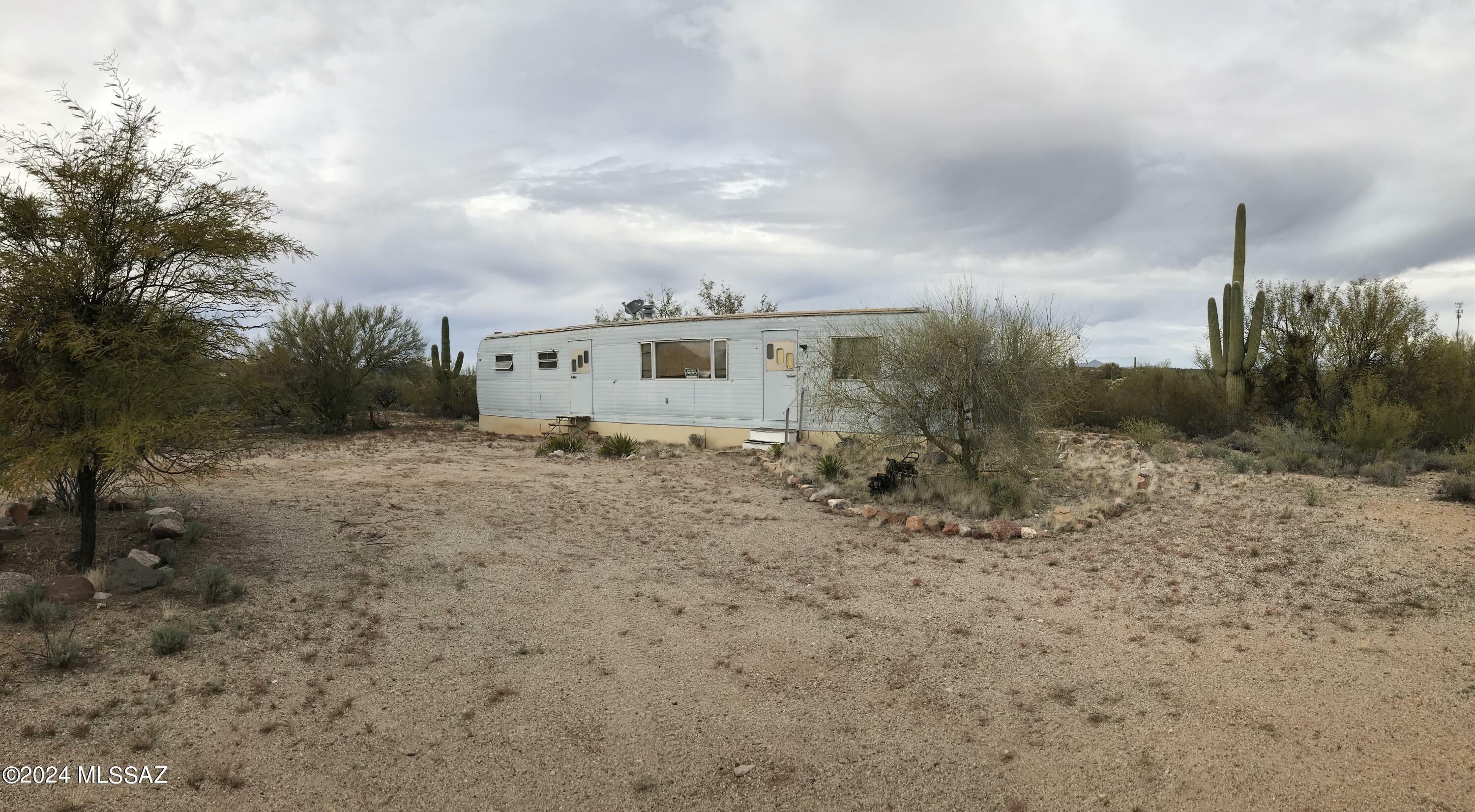 Property Photo:  44086 E Avenida Dois Gatos  AZ 85739 