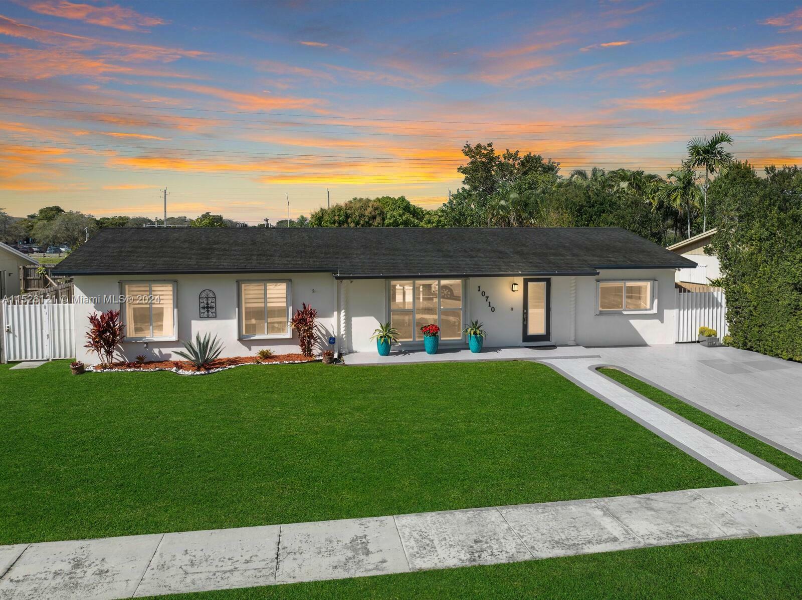10710 SW 126th Ave  Miami FL 33186 photo