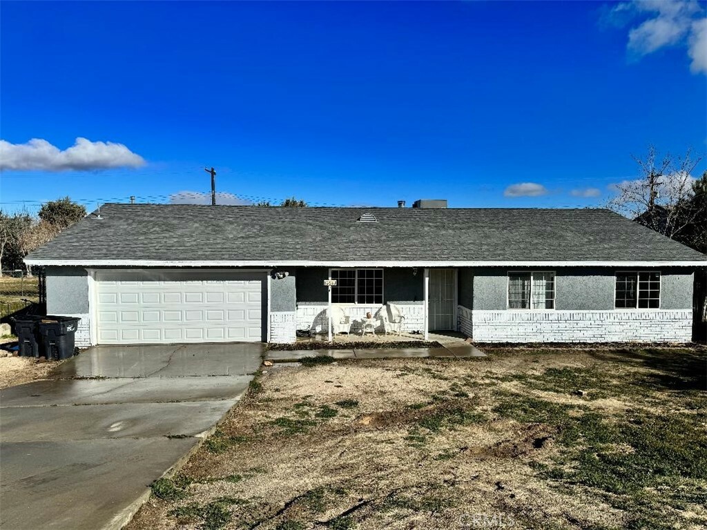 Property Photo: 13243 E Avenue W CA 93553