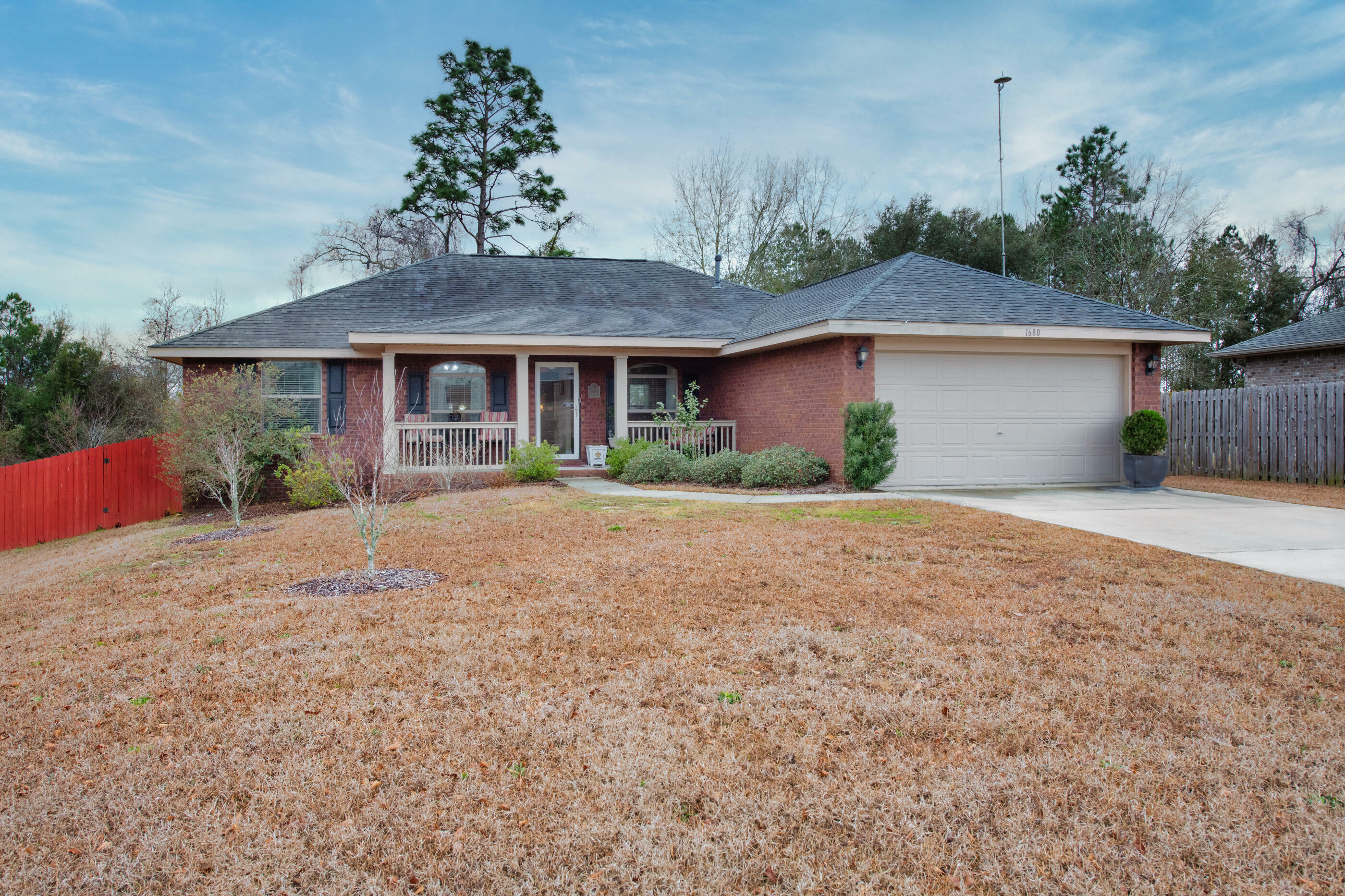 Property Photo:  1680 Twin Pines Circle  FL 32533 