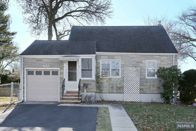 Property Photo:  255 Grant Avenue  NJ 07628 