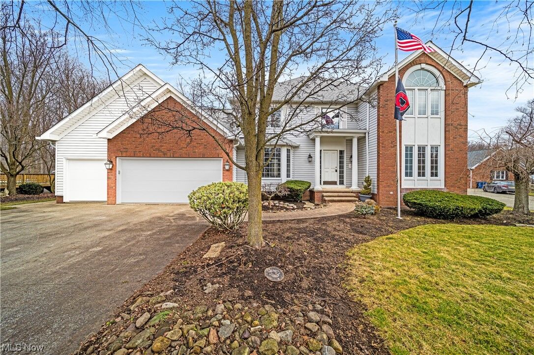 Property Photo:  33855 Rosewood Trail  OH 44094 