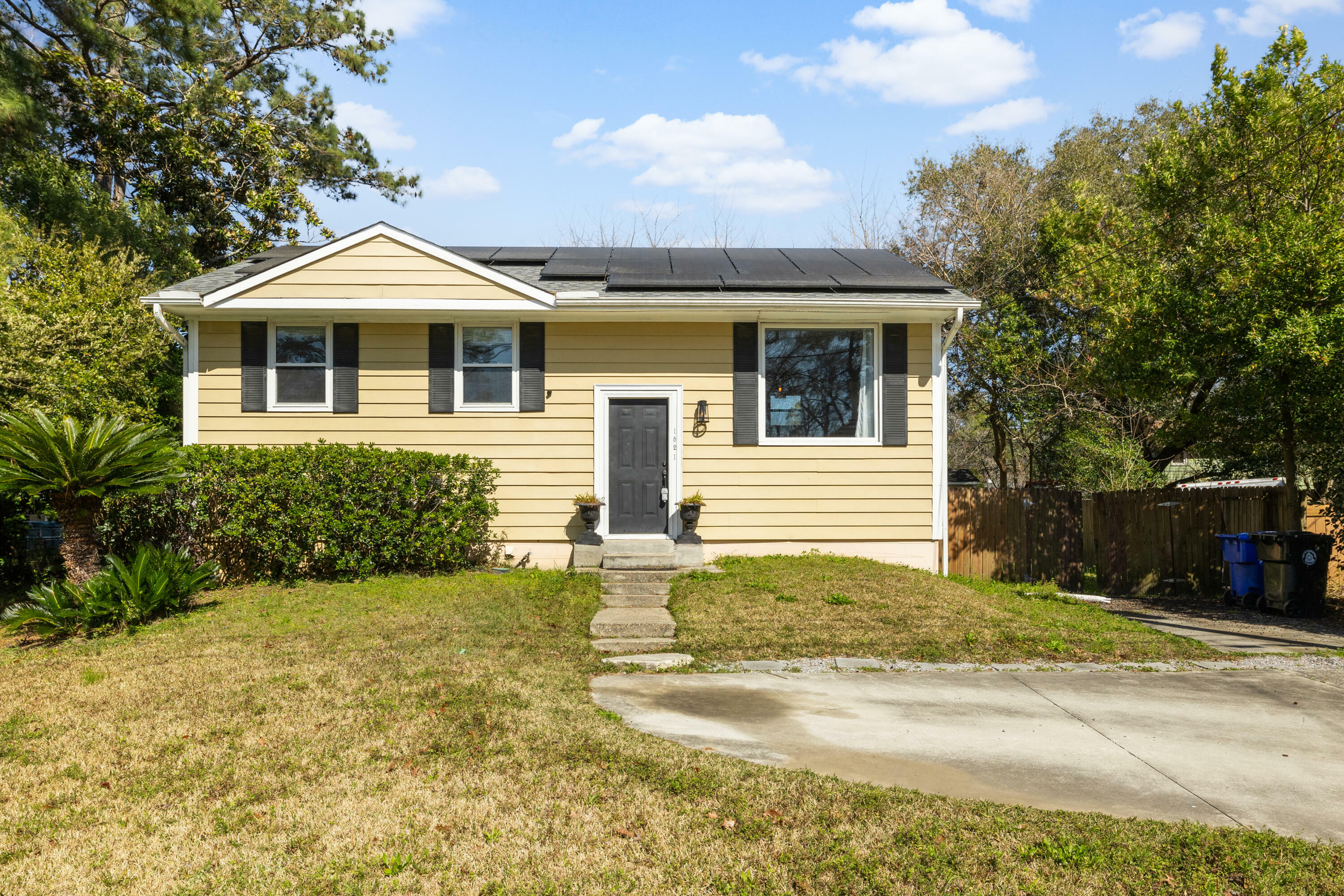 1821 Manigault Place  Charleston SC 29407 photo