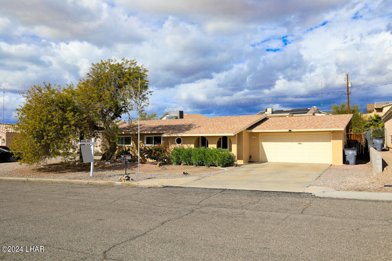 Property Photo: 3137 Saddleback Dr AZ 86406