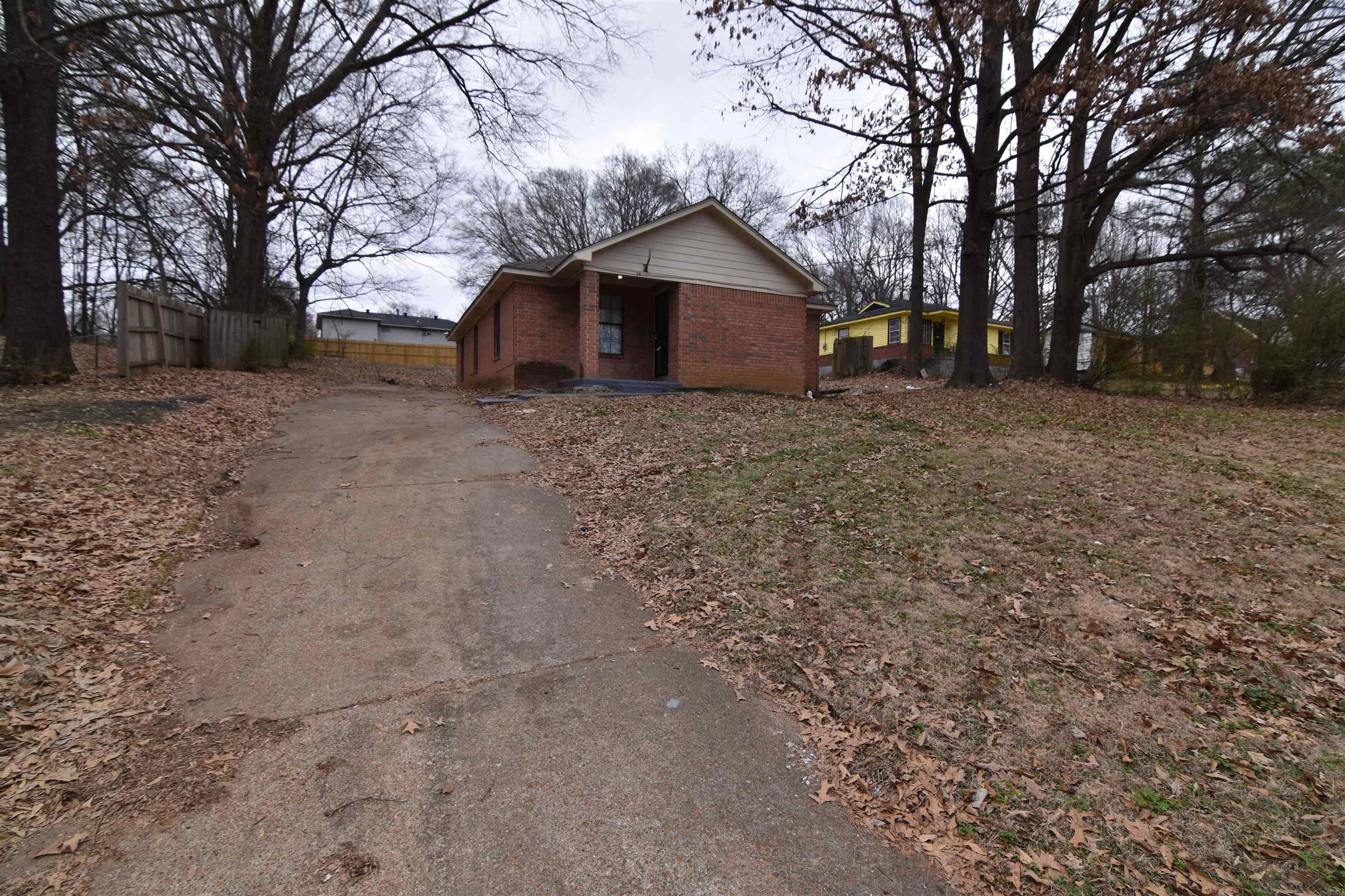 Property Photo:  38 W Rollins Rd  TN 38109 