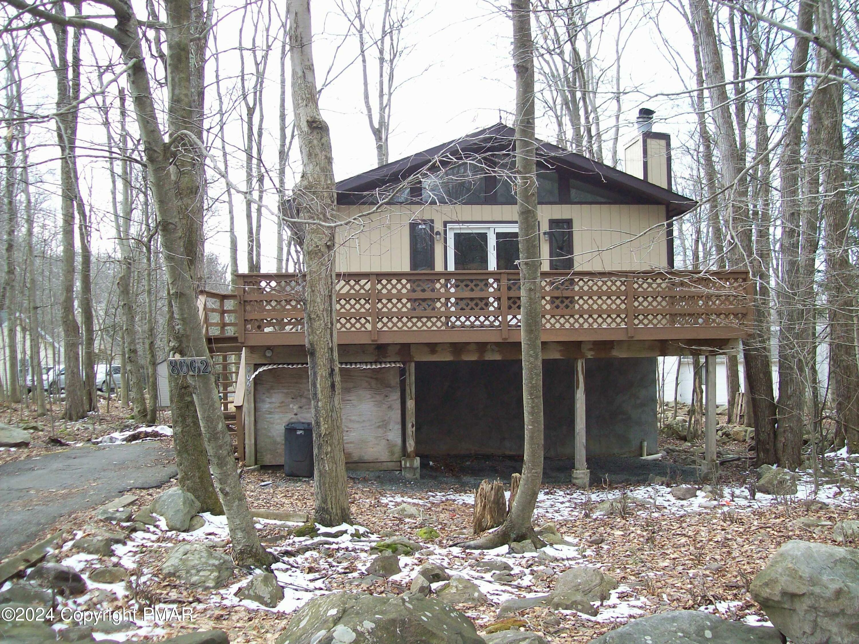 Property Photo:  8062 Red Squirrel Dr  PA 18466 