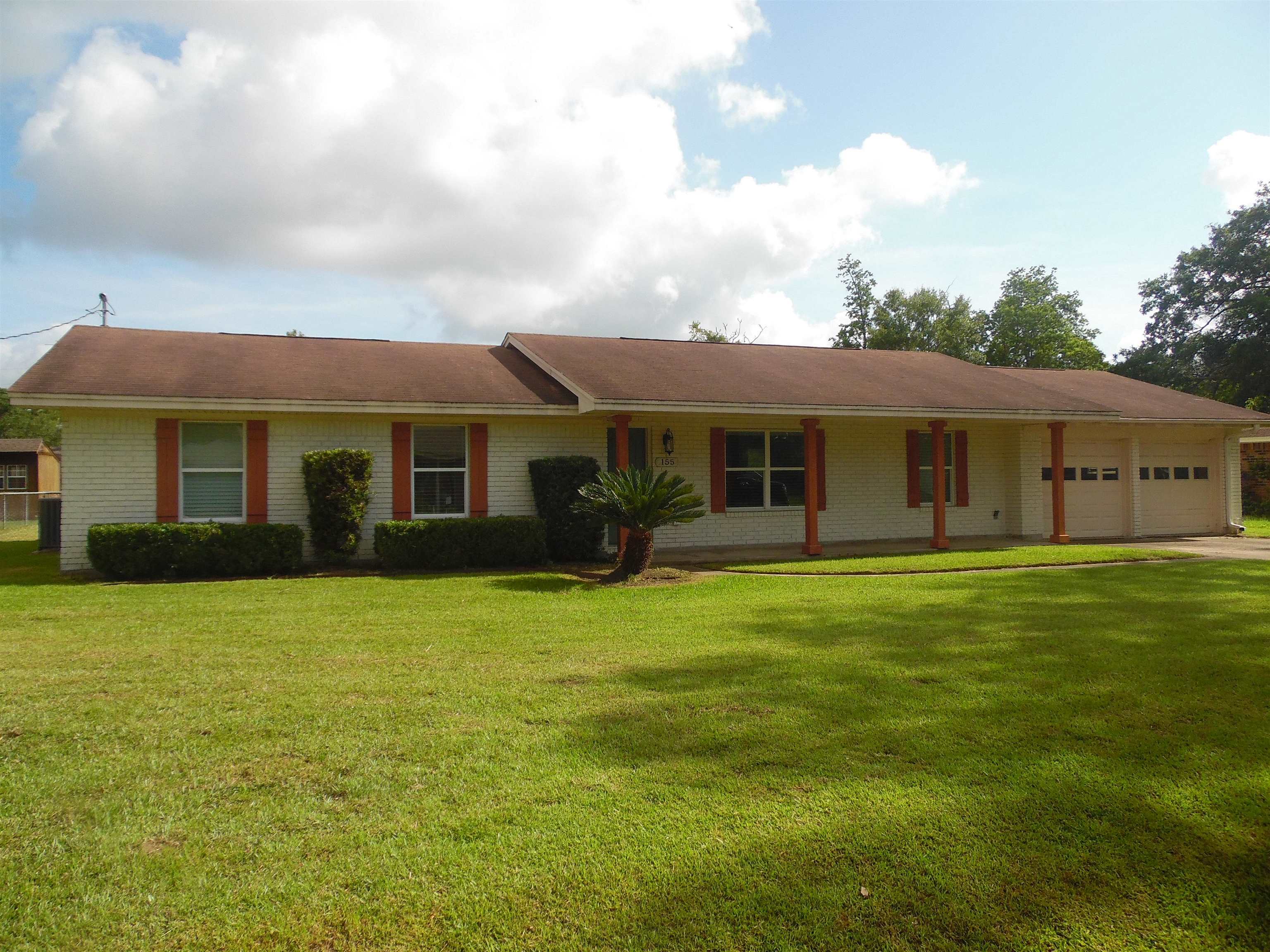 Property Photo:  155 Lynn Dr  TX 77657 