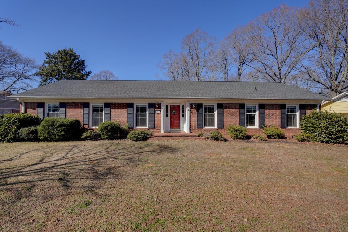 Property Photo:  703 Meadowbrook Drive  SC 29307 