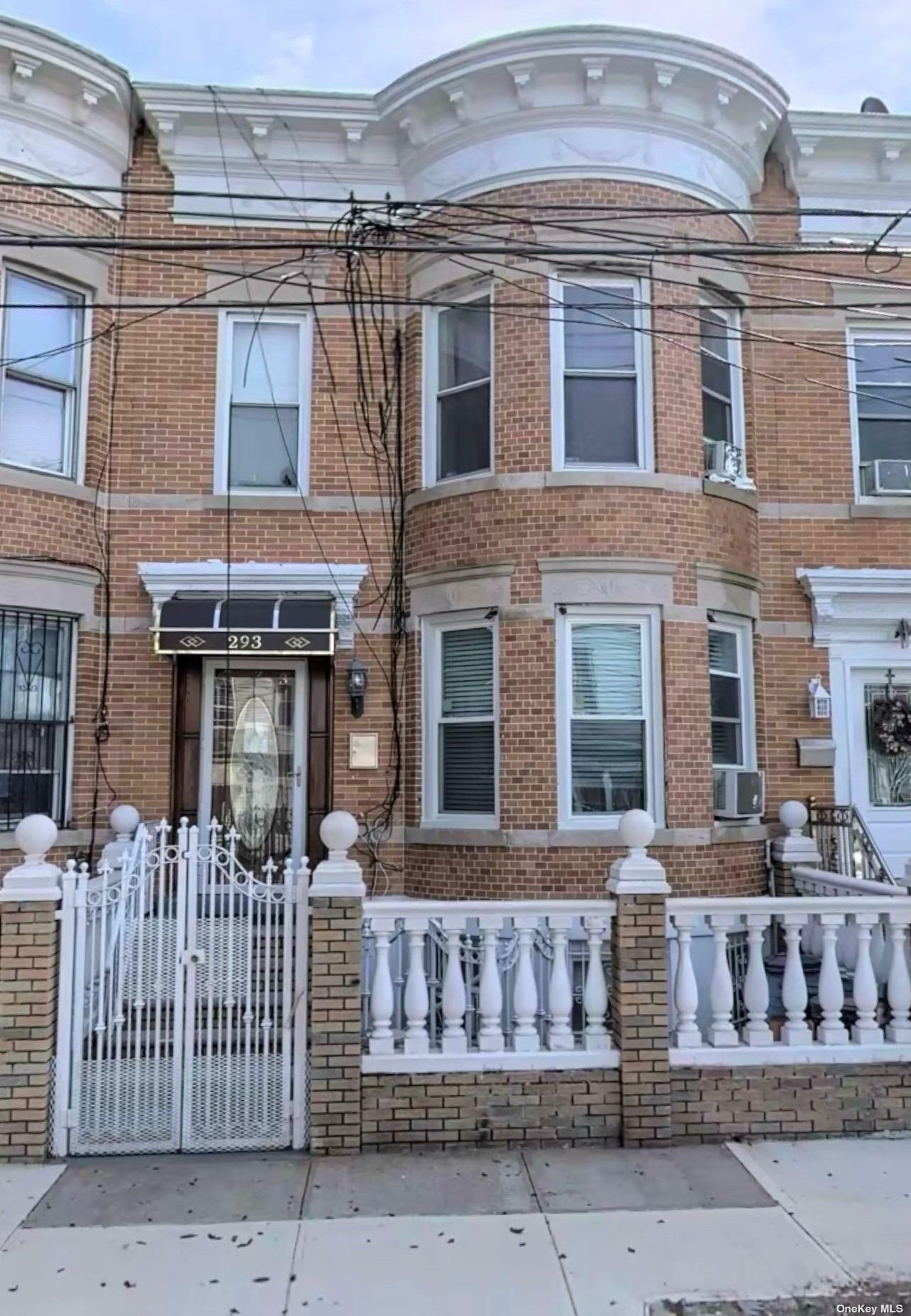 Property Photo:  293 Grant Avenue  NY 11208 