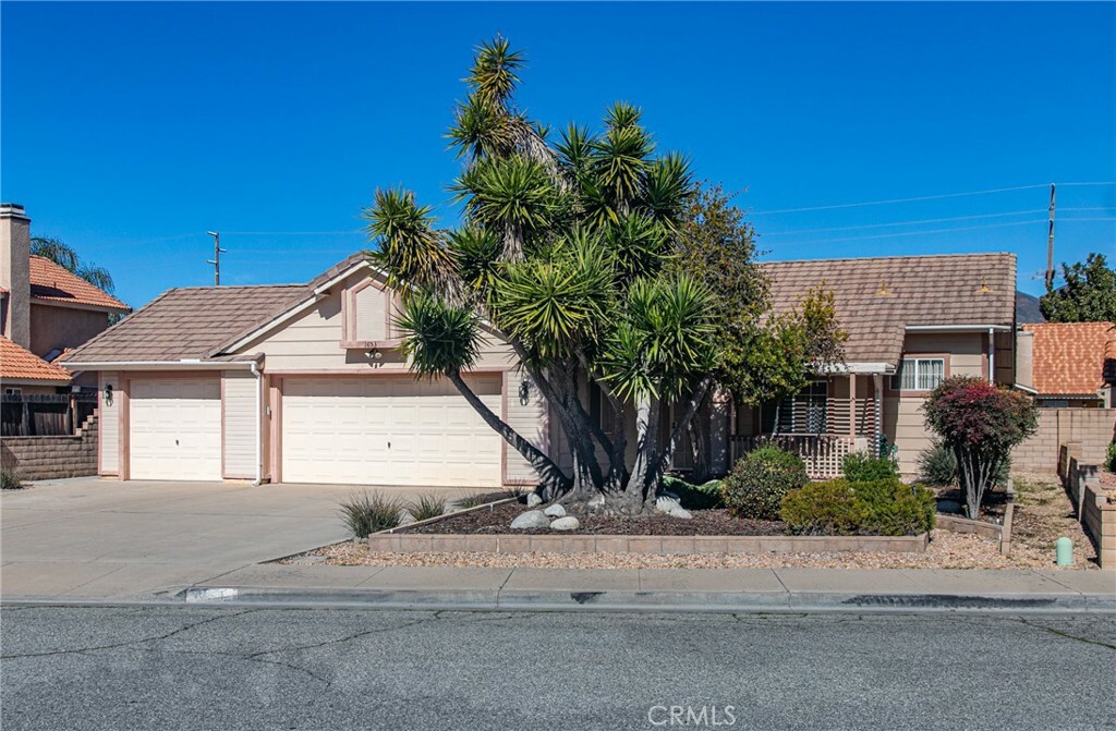 Property Photo:  1653 Marin Court  CA 92583 