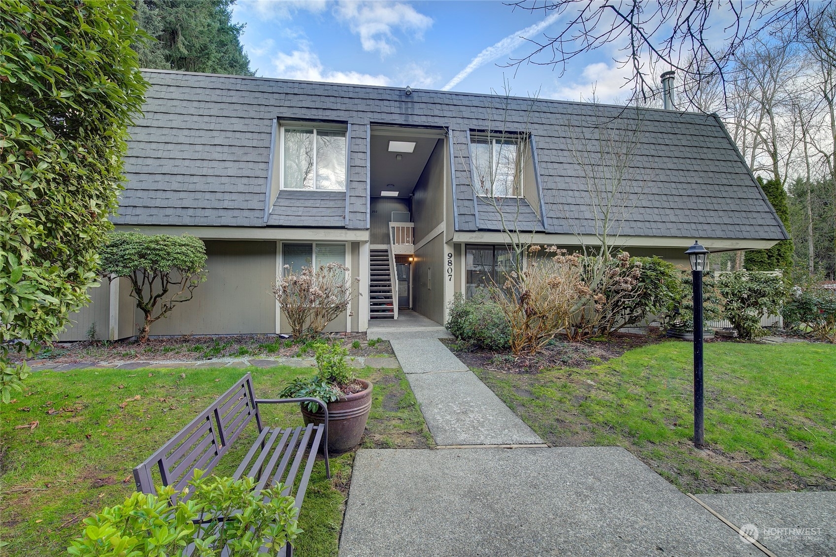 Property Photo:  9807 NE 124th Street 207  WA 98034 