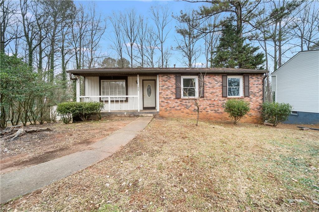 Property Photo: 1007 Douglas Court GA 30093