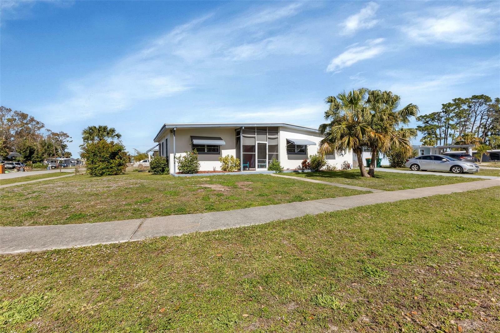 Property Photo:  22338 Catherine Avenue  FL 33952 