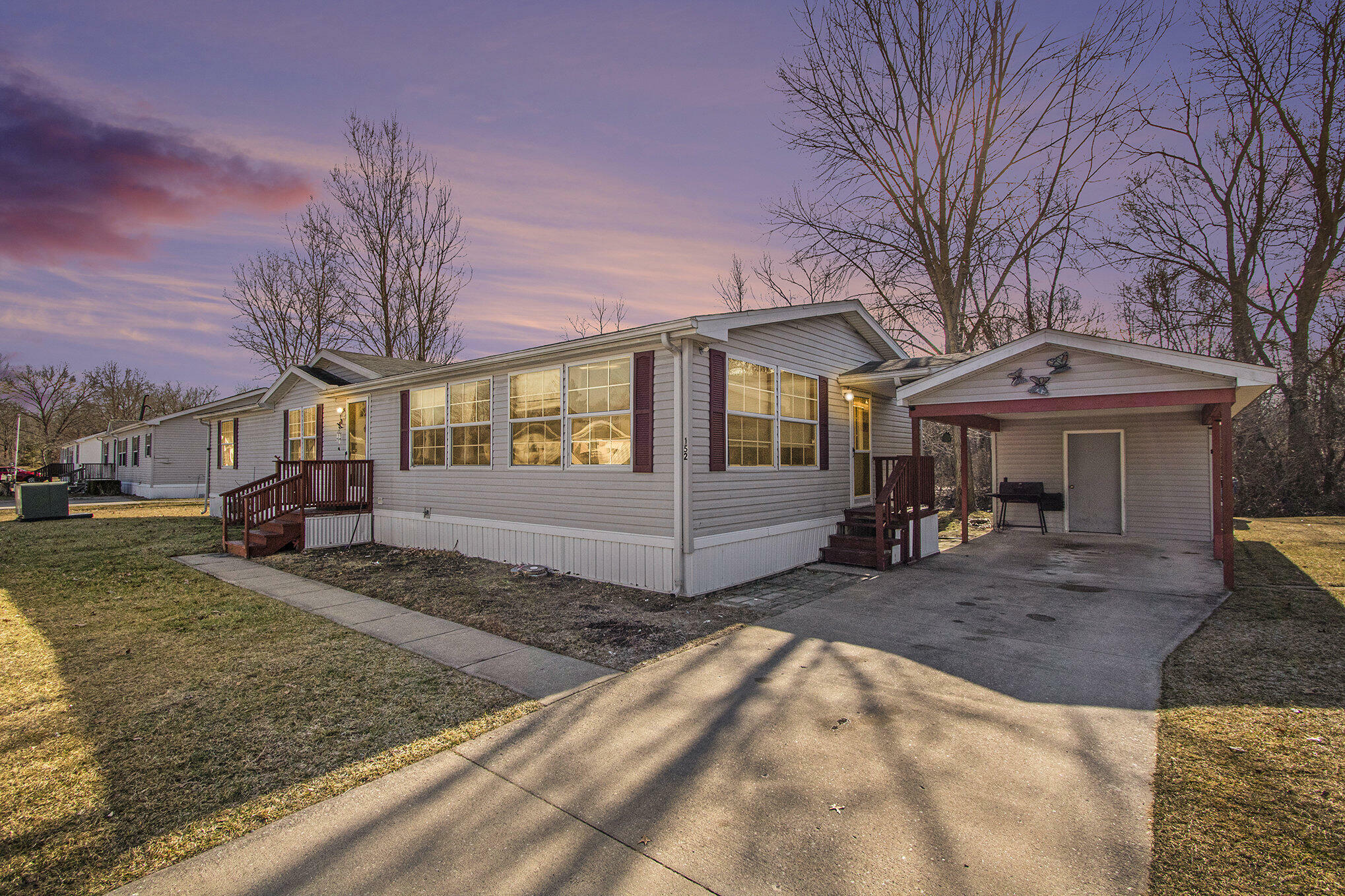 Property Photo:  2006 Ontario Road  MI 49120 