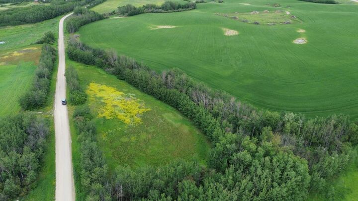 Property Photo: Range Road 80 Township Road 572 AB T0E 1Y0