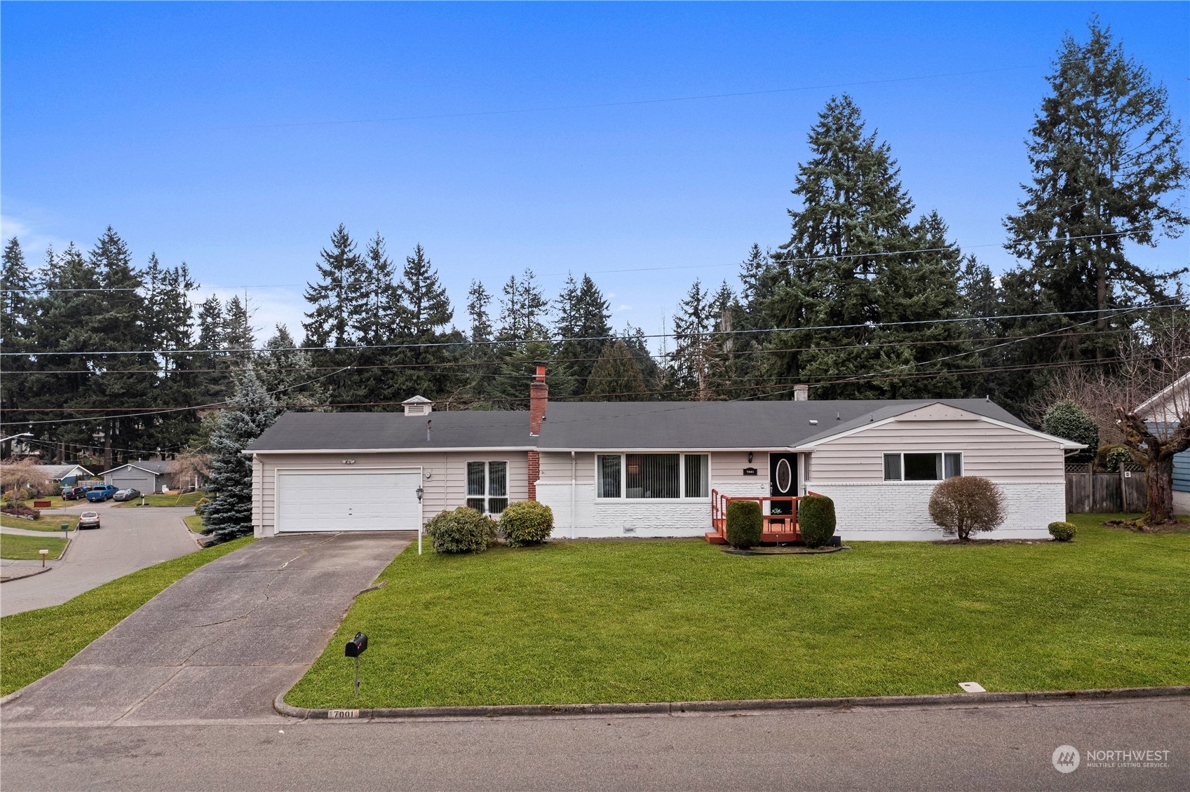 Property Photo: 7001 E Tonia Street WA 98404