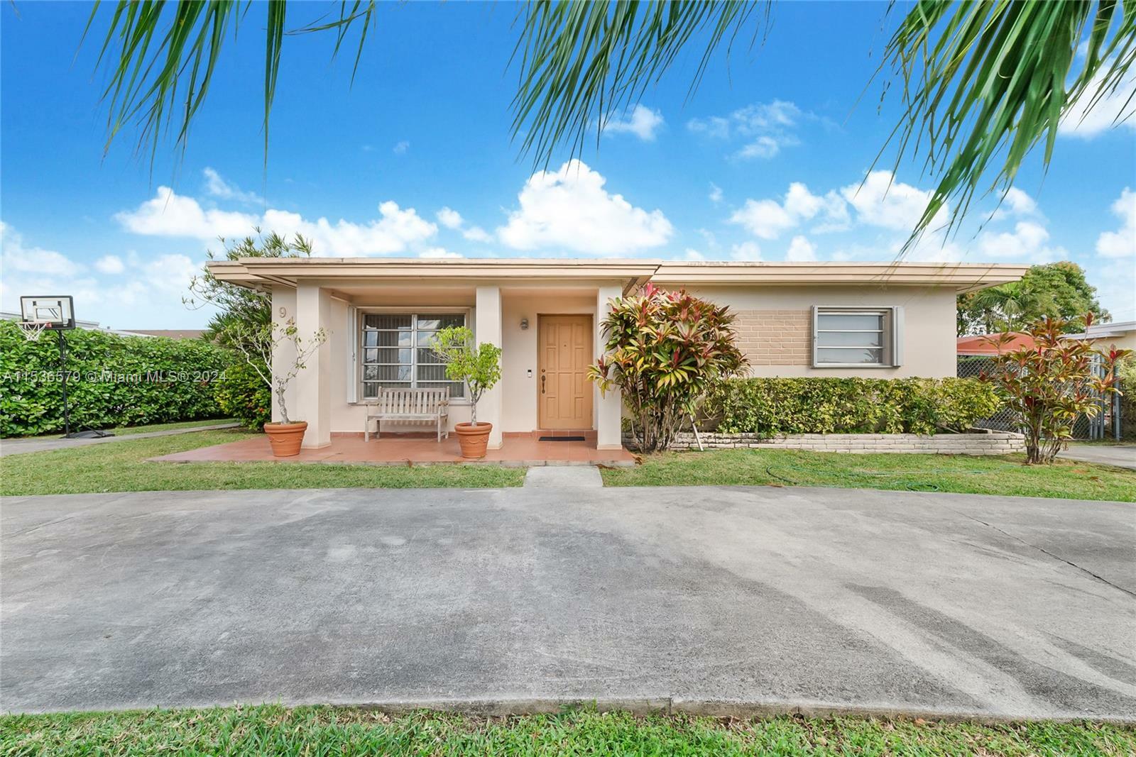 Property Photo:  9425 SW 39th St .  FL 33165 