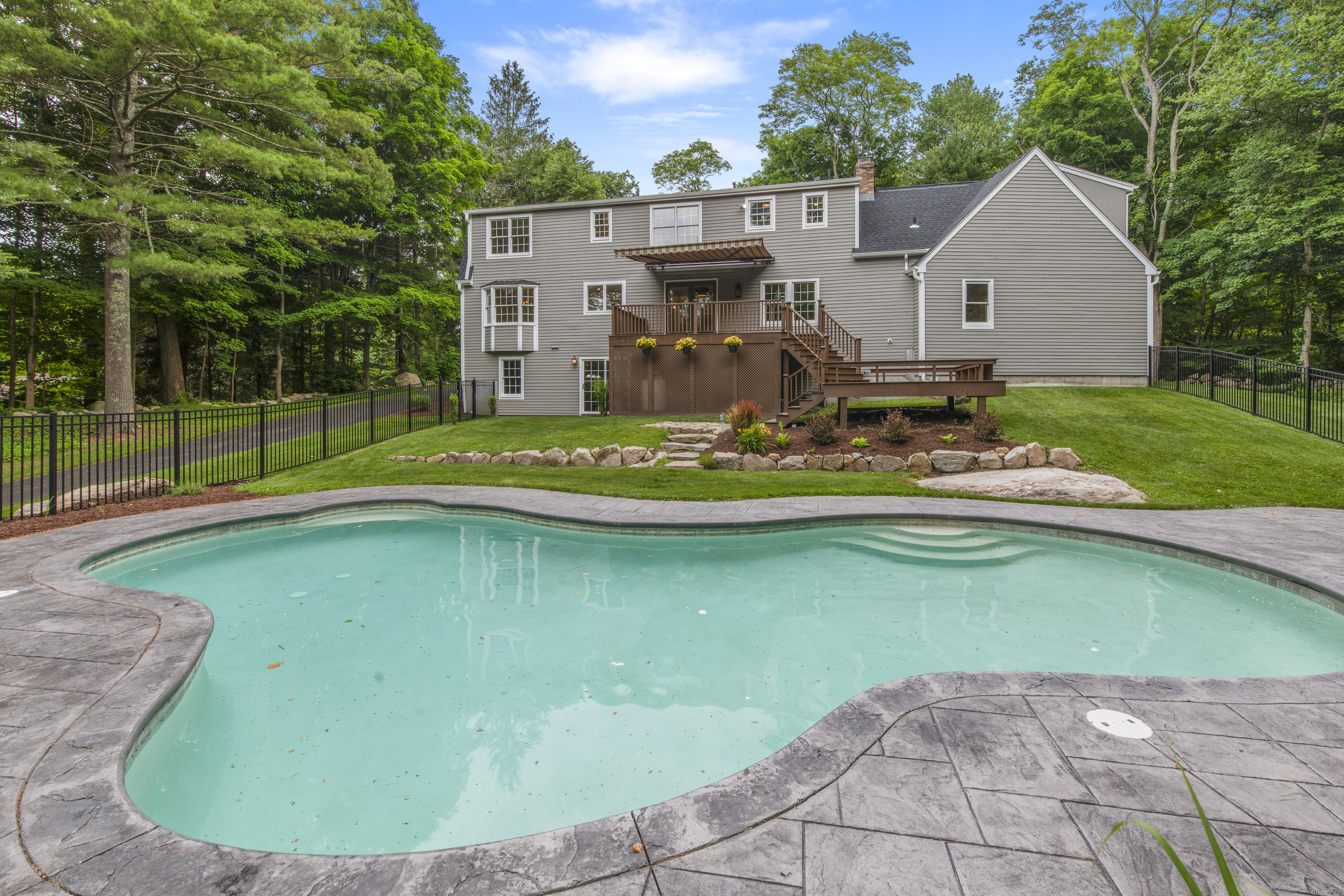 Property Photo:  91 Book Hill Road  CT 06426 