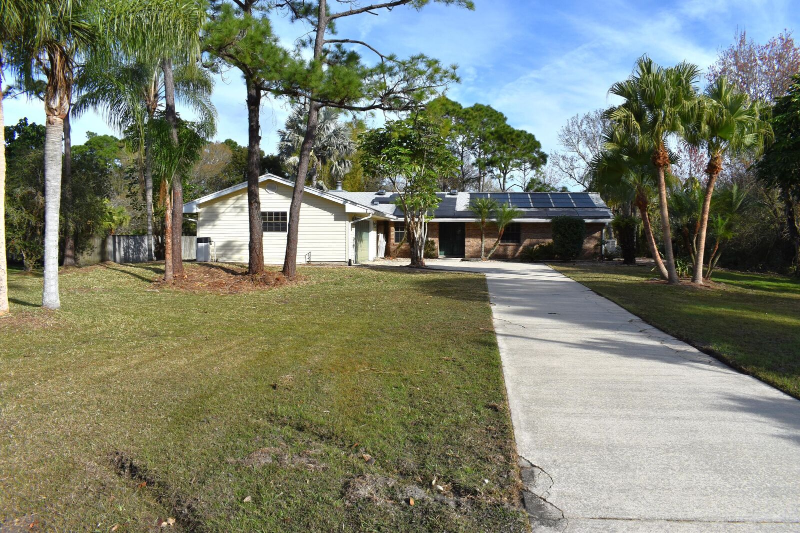 Property Photo: 4924 Hidden Pine Place FL 32926