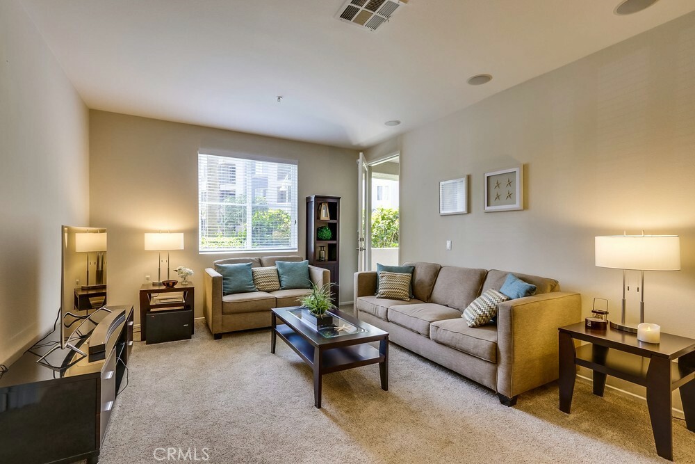 Property Photo: 1172 Scholarship CA 92612