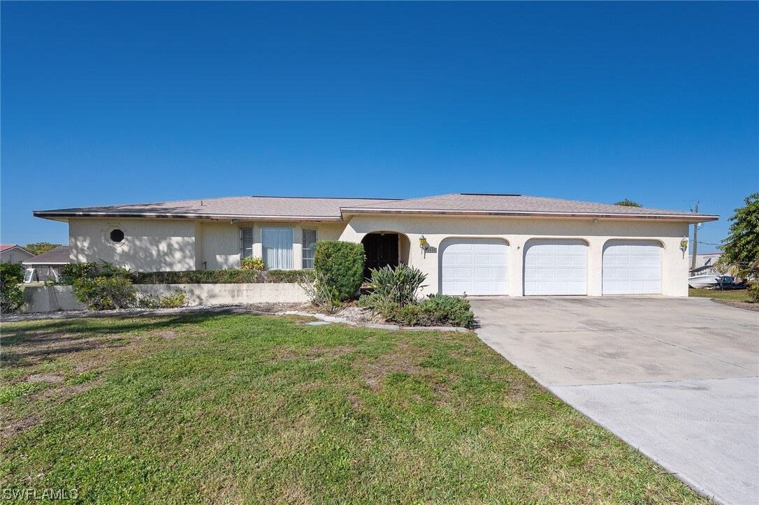 Property Photo:  2601 Chapman Boulevard  FL 33950 
