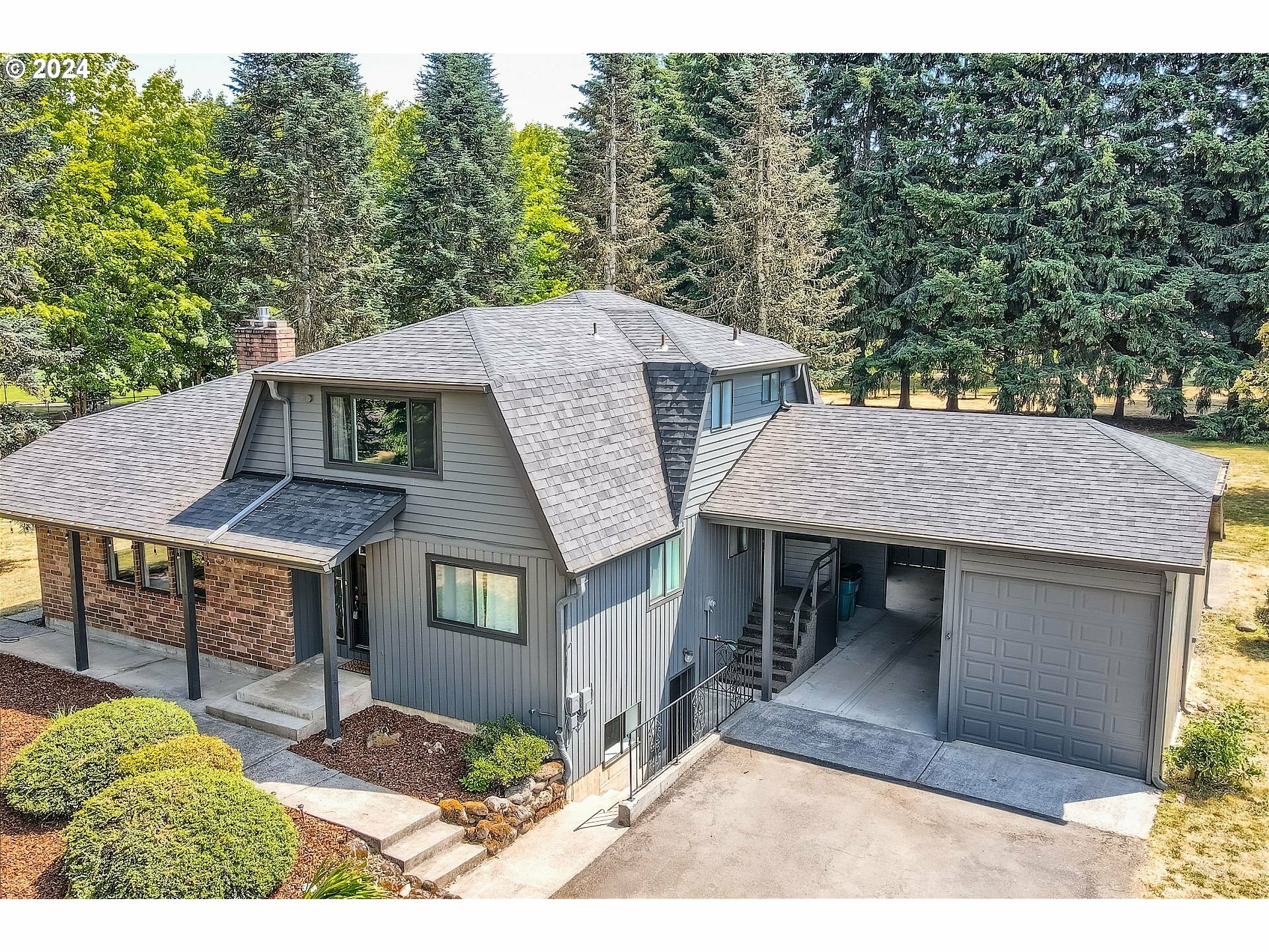 Property Photo: 4001 NW 127th St WA 98685