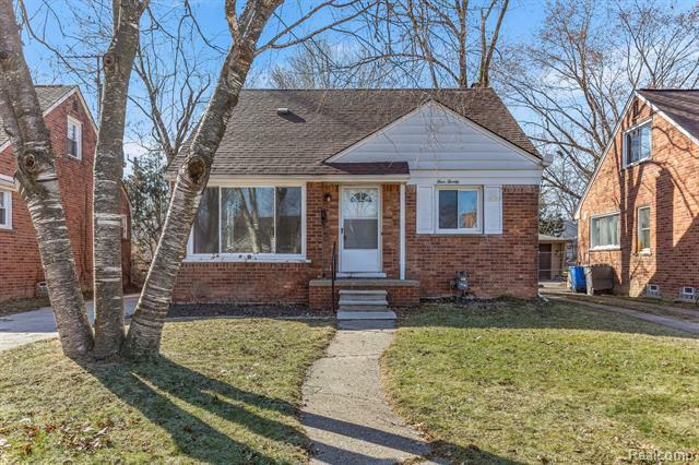 Property Photo:  420 Fairwood Street  MI 48141 