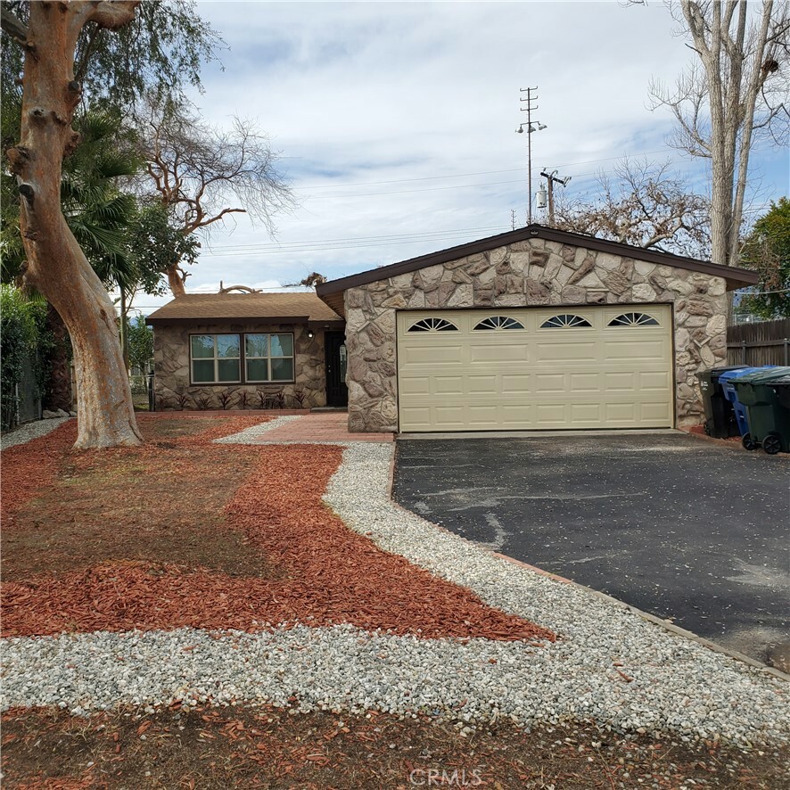 Property Photo:  447 W Tudor Street  CA 91722 