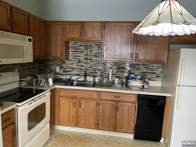 Property Photo:  9322 Richmond Road  NJ 07480 