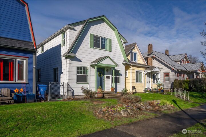 Property Photo:  708 S Cushman Avenue  WA 98405 