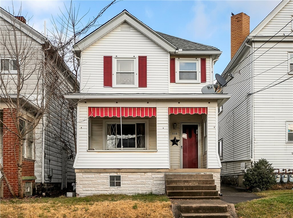 Property Photo:  510 Longfellow St  PA 15690 